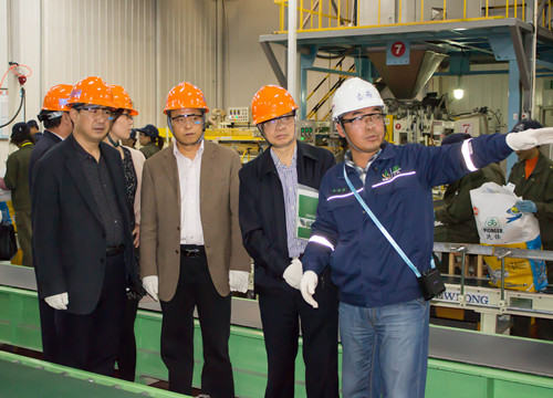 農業部2014年種子監督抽查檢驗工作總結會會議組來公司參觀